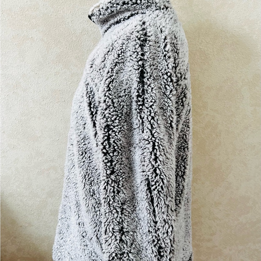 Thread+Supply Women’s Gray Small Pullover Sherpa,… - image 3